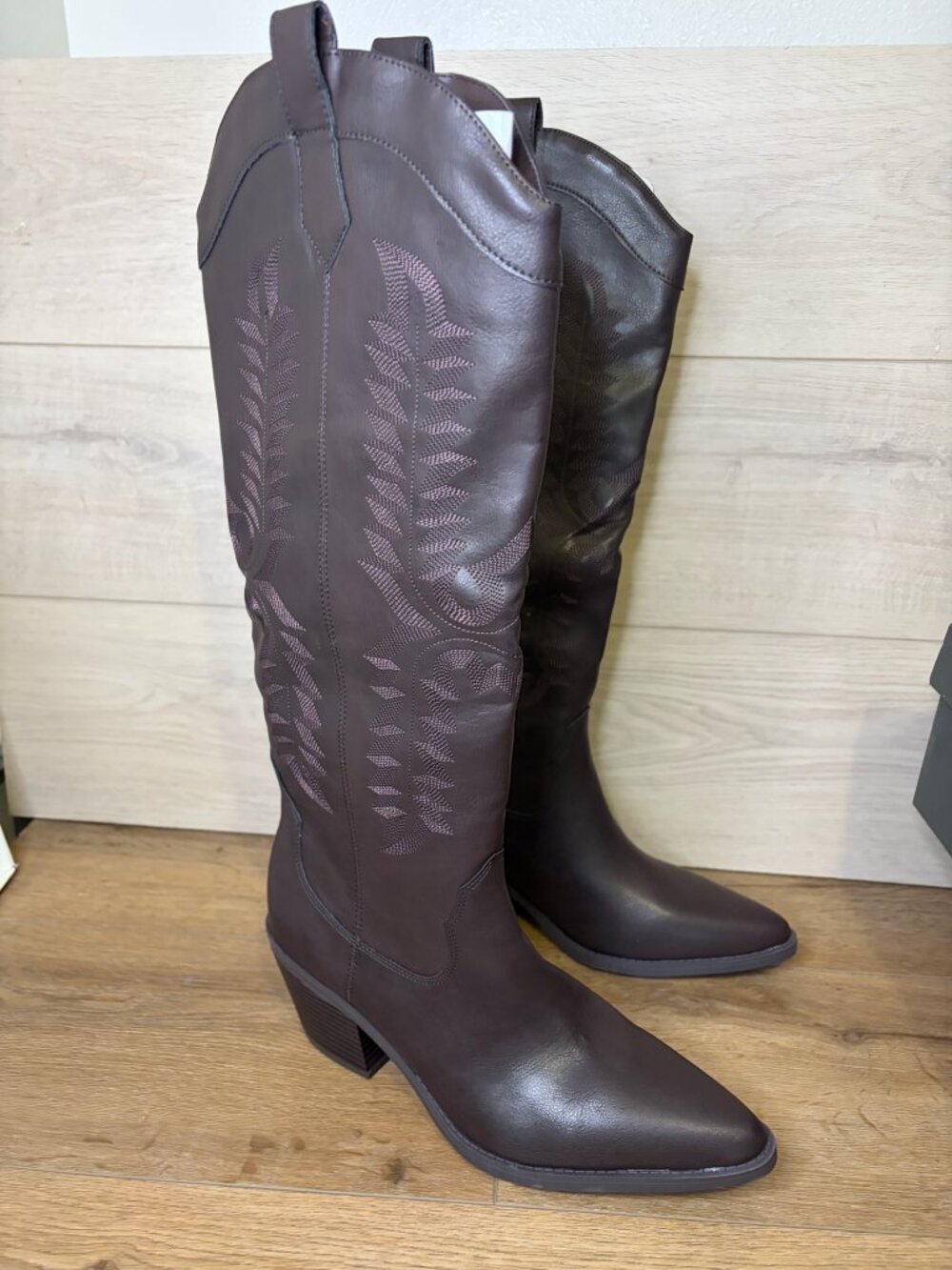 Sun Stone Women's Bodhiii Western Tall Boots Carob Sm Dark Brown Size 10M